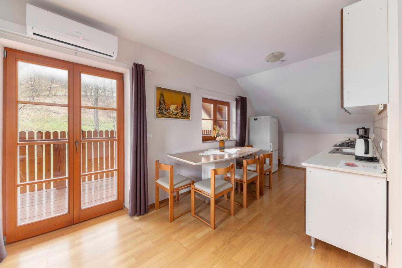 Apartma Metka Medvode Bagian luar foto