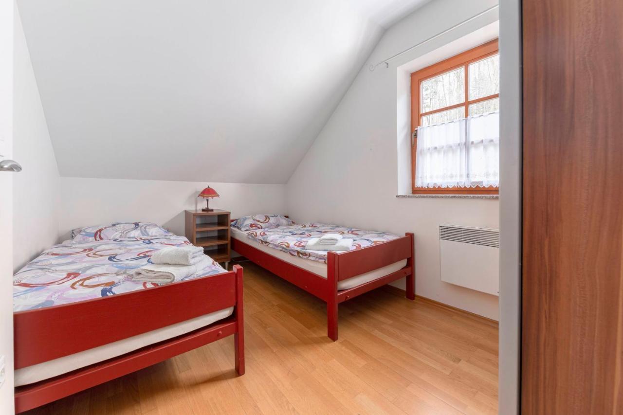 Apartma Metka Medvode Bagian luar foto