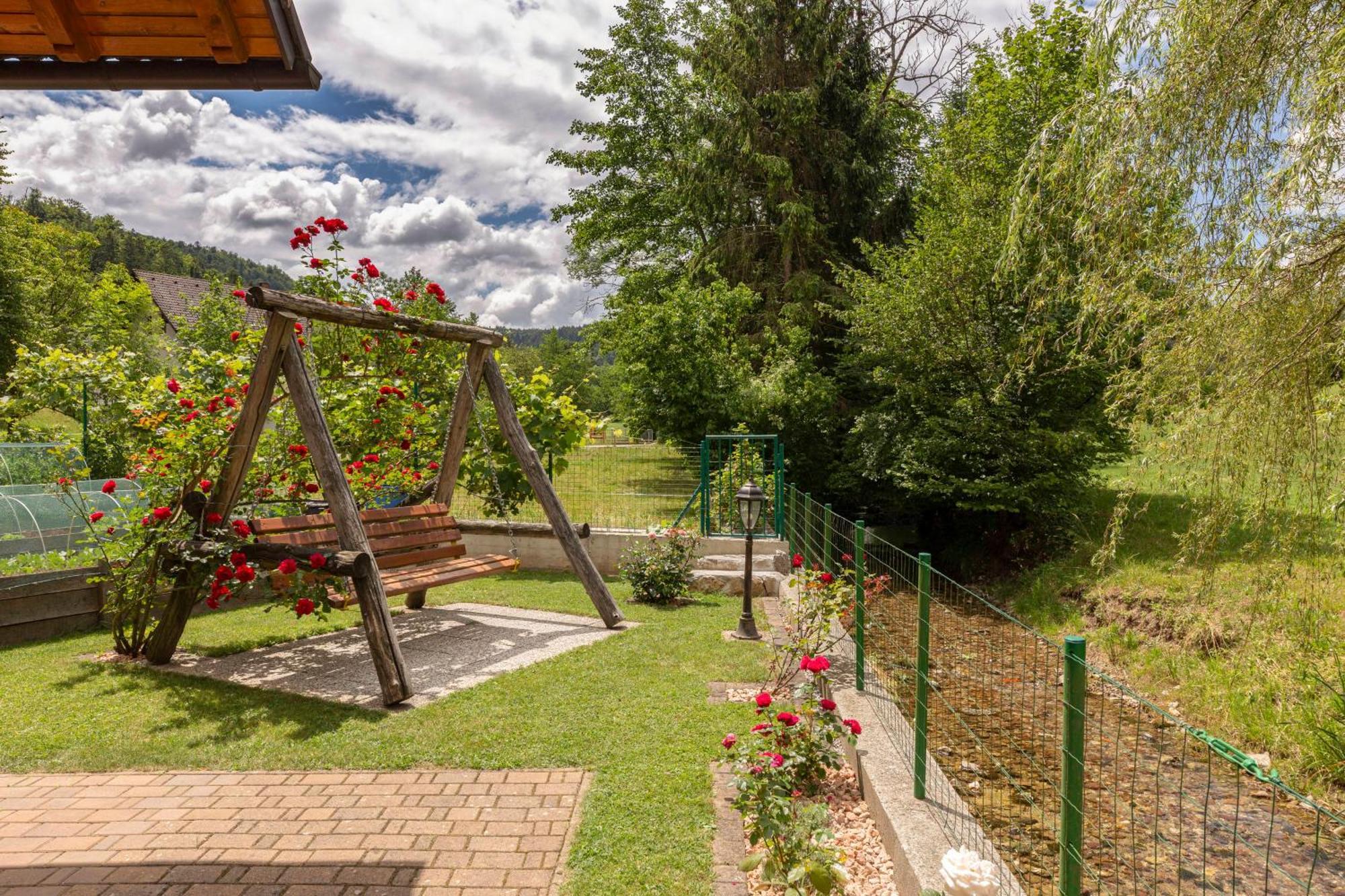 Apartma Metka Medvode Bagian luar foto